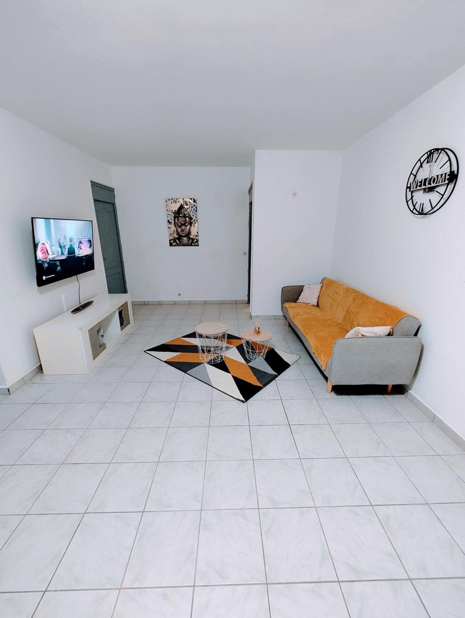Le Nil Appartement Cosy Tout Confort Baie-Mahault Exteriör bild