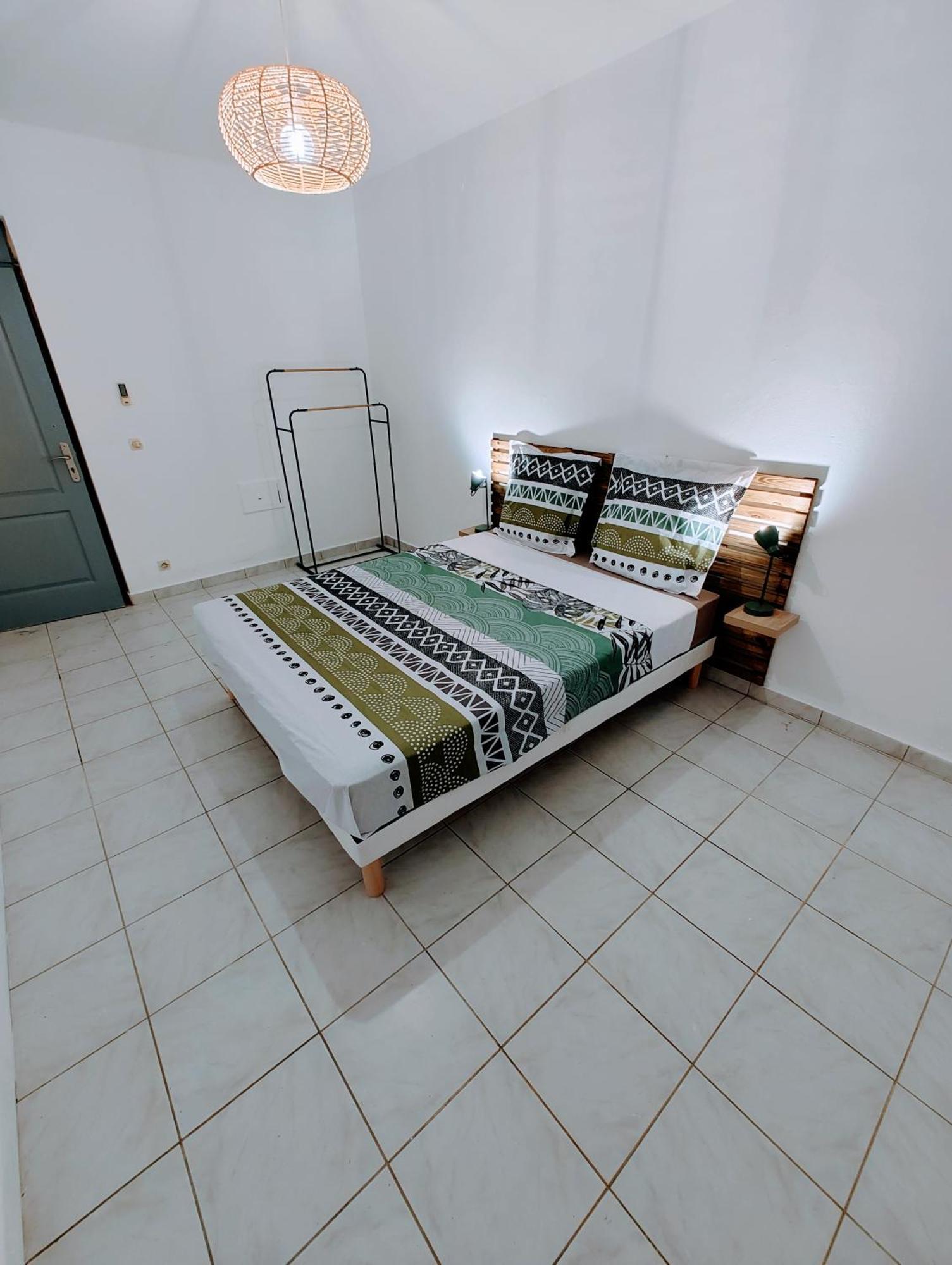 Le Nil Appartement Cosy Tout Confort Baie-Mahault Exteriör bild