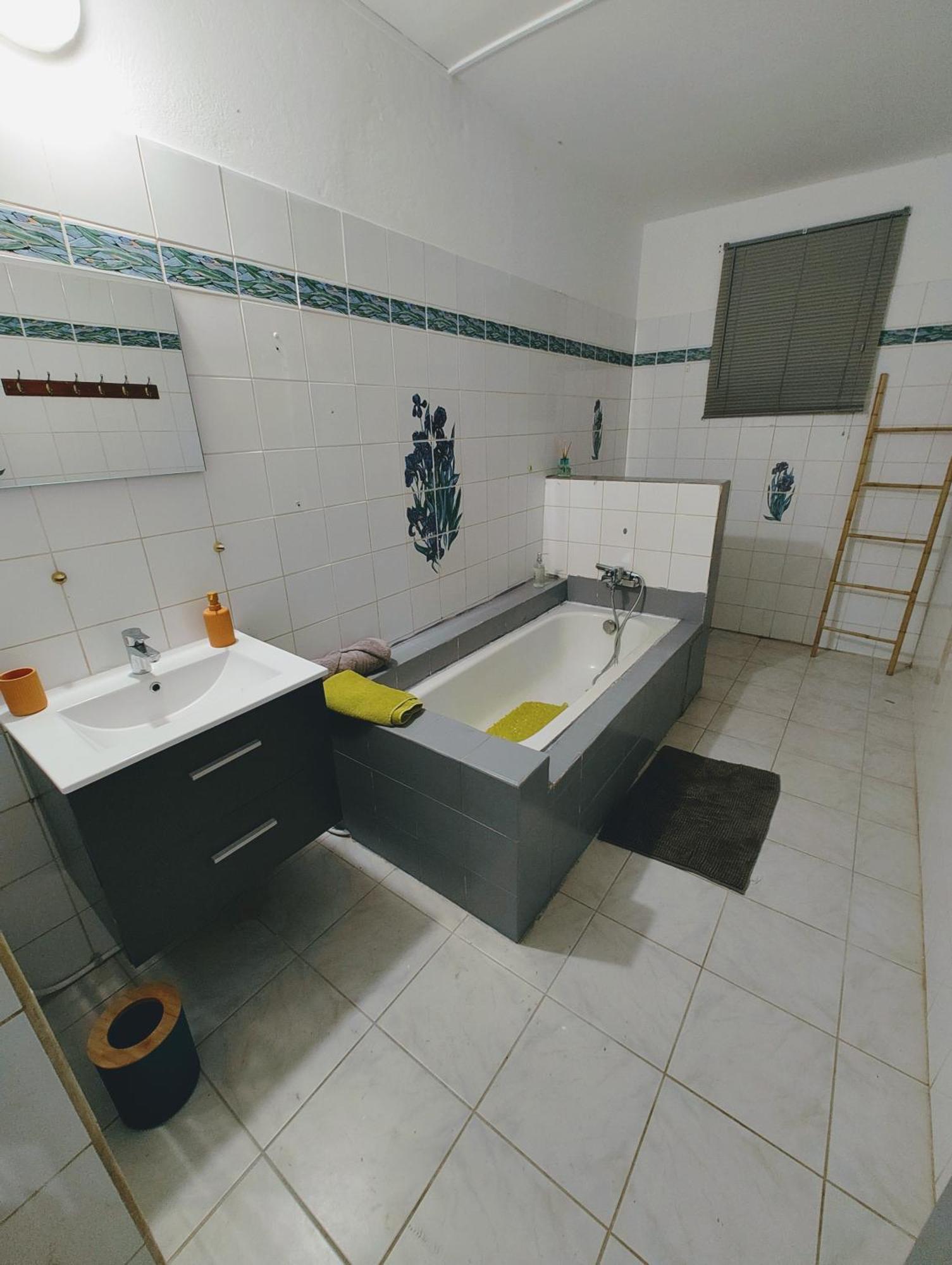 Le Nil Appartement Cosy Tout Confort Baie-Mahault Exteriör bild
